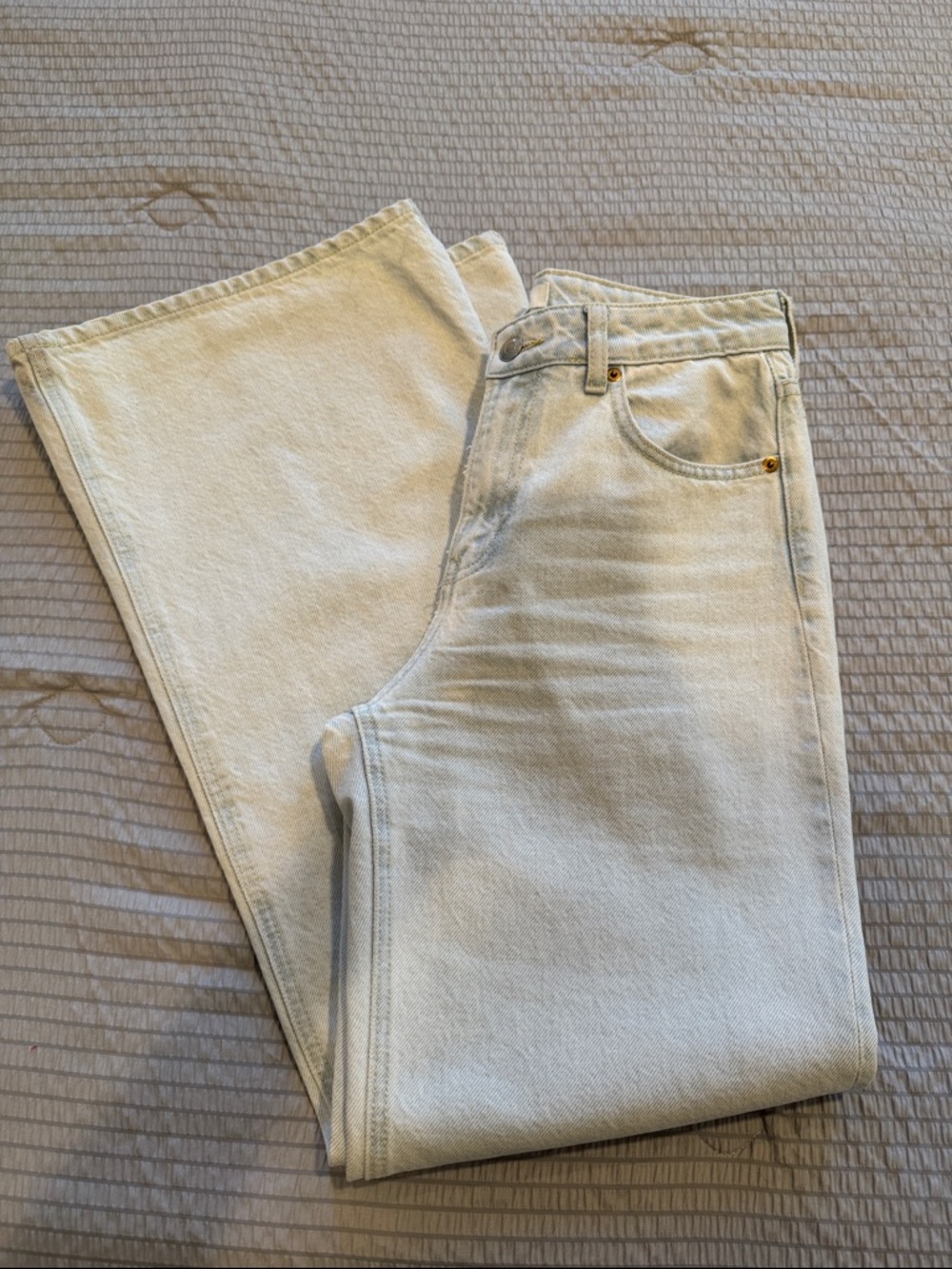 H&M Flared Regular Jean 4